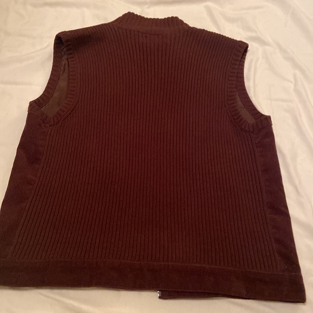 Gently used Women’s size Medium Lauren Ralph Lauren vest. - Picture 5 of 5